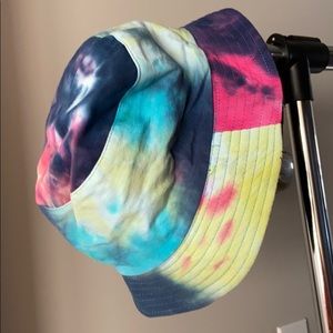 TYE DIE BUCKET HAT